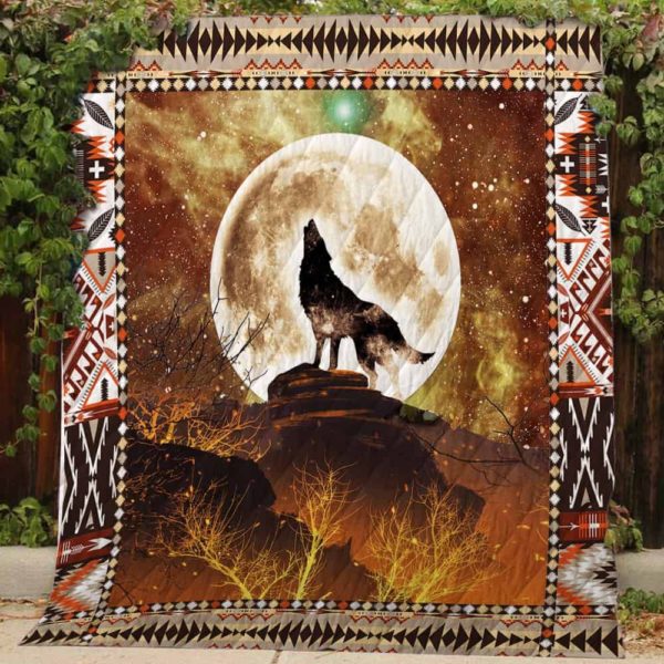 Wolf Howling At The Moon Blanket Apparel