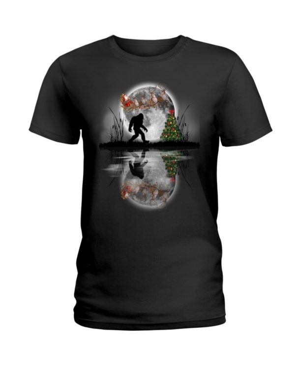 Bigfoot Big Moon Santa Christmas Gift Classic T Shirt Apparel