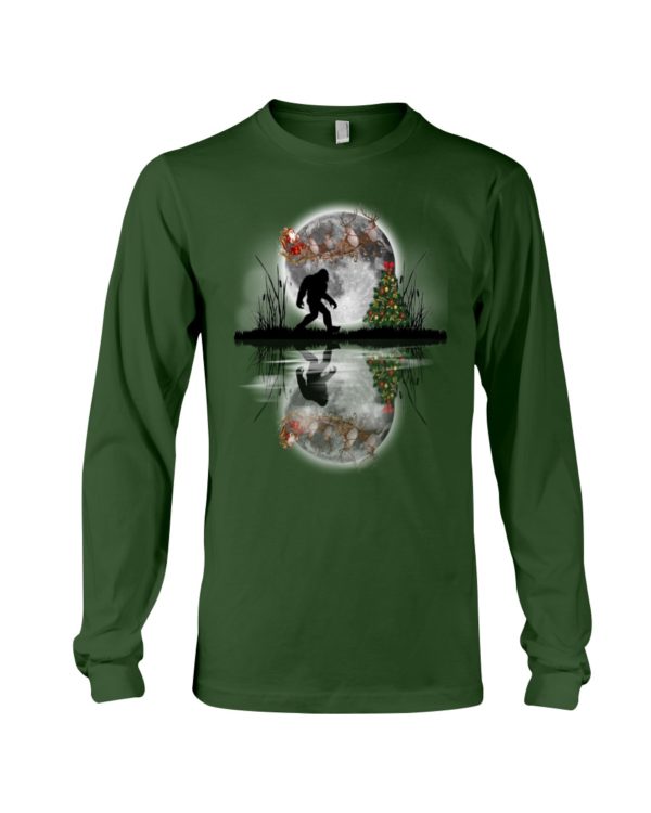 Bigfoot Big Moon Santa Christmas Gift Classic T Shirt Apparel